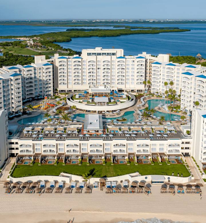 6 Amazing All-Inclusive Family Resorts in Cancun That Promise the Perfect Tropical Getaway
