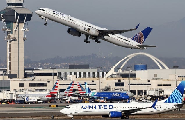 Delta and other airline stocks fall as an analyst sees 'short-term pain' ahead