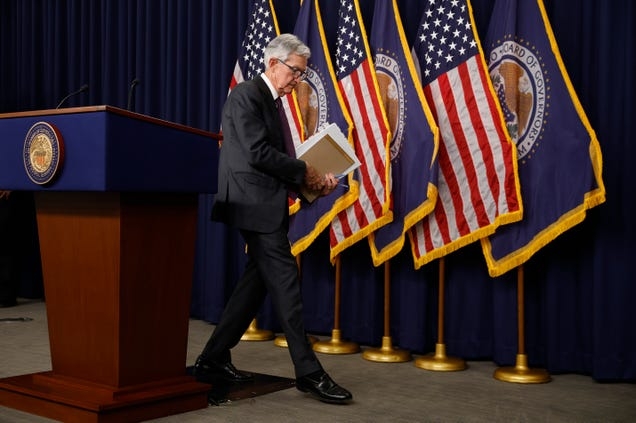Americans' view of the economy is bad and getting worse