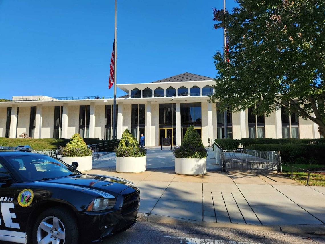 NC House votes to loosen gun restrictions with lifetime concealed-carry permit
