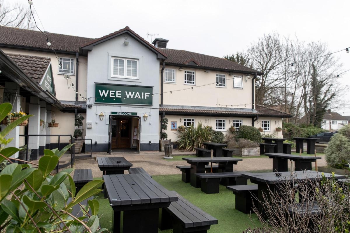 Roadside pub and restaurant named in TOP FIVE in Reading