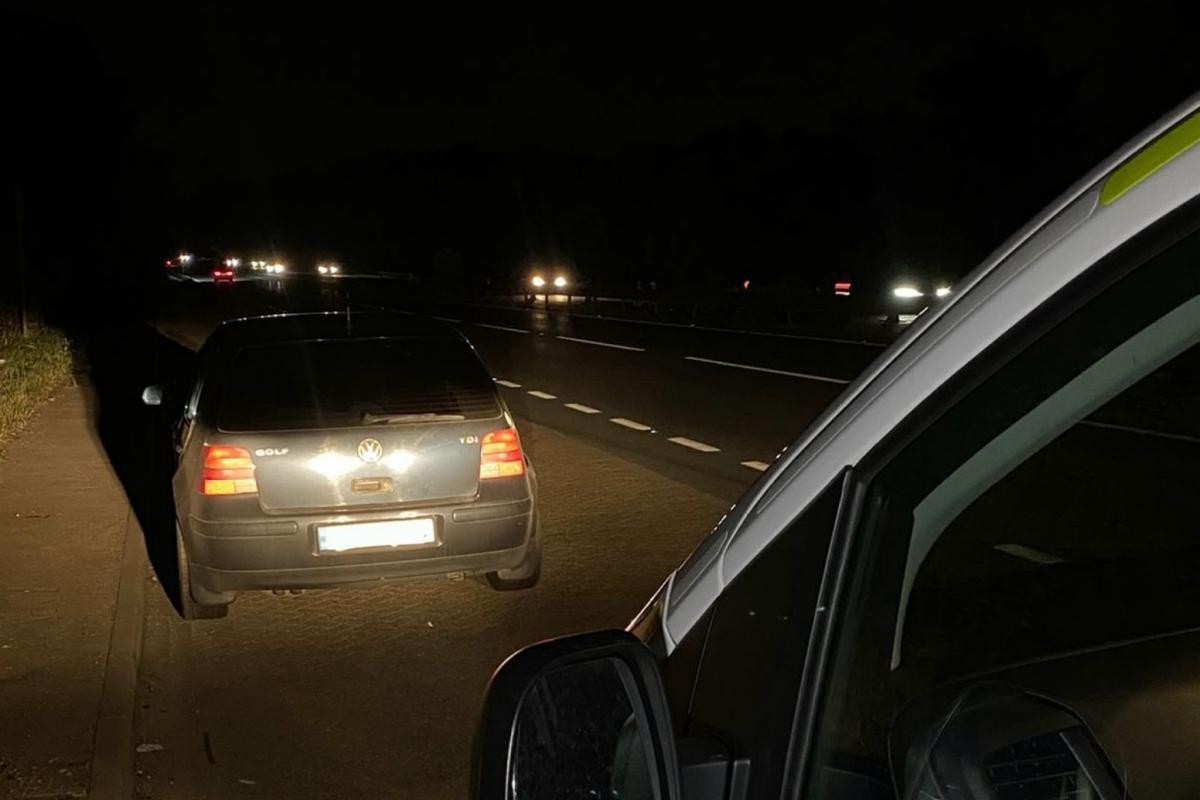 Man caught 'going to the toilet' and smoking cannabis on A34 lay-by