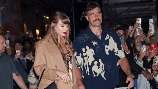 Taylor Swift & Travis Kelce Gave Each Other ‘Playful Kisses' on Florida Date, ‘Fan' Claims