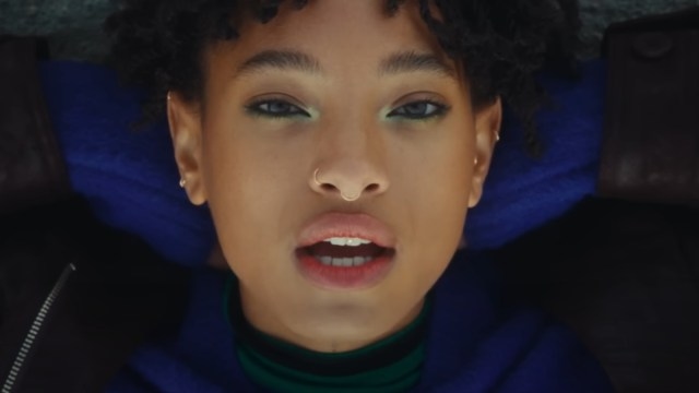 Willow Smith's Crying Photo With ‘P—-‘ Comment Has Internet Talking