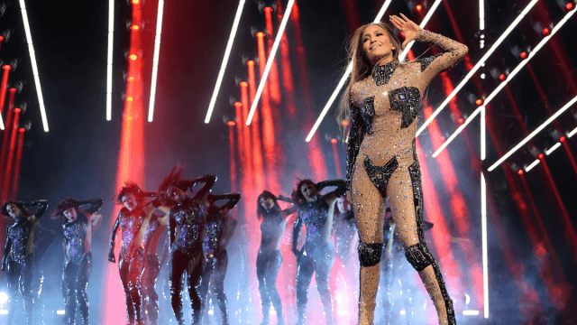 Here's What Jennifer Lopez Did After AMAs Performance
