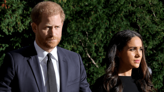 Prince Harry & Meghan Markle's Netflix Deal Won't Pay Them as Much as Before, Expert Says