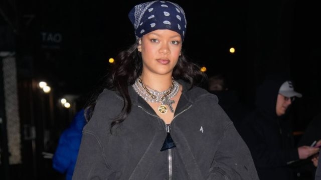 Pregnant Rihanna Is ‘in Pain' Over Dad's Loss, ‘Source' Claims