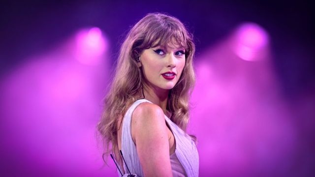 Taylor Swift Took a Break From Spotlight Because of a Family Emergency, Says ‘Source'