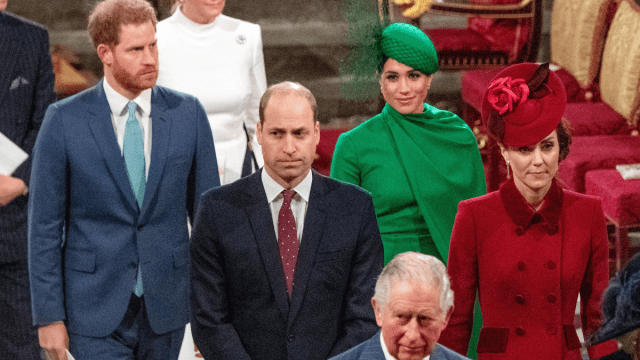 Here's Why Meghan Markle & Prince Harry's Netflix Deal Could Worry Royals, Says Expert
