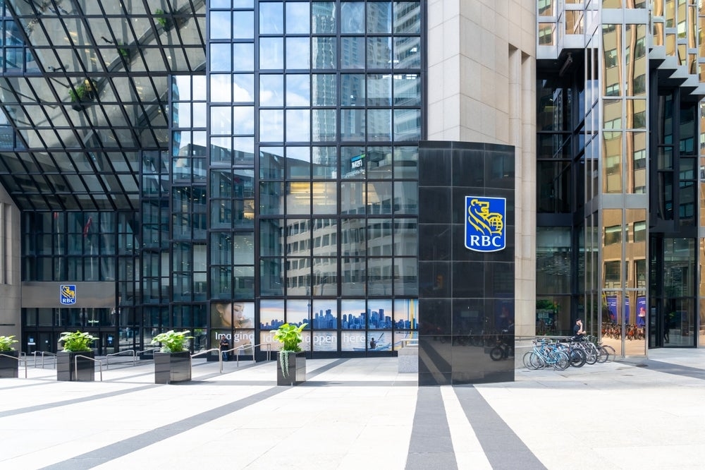 Rising financial stress driving Canadians to their banks for advice: JD Power