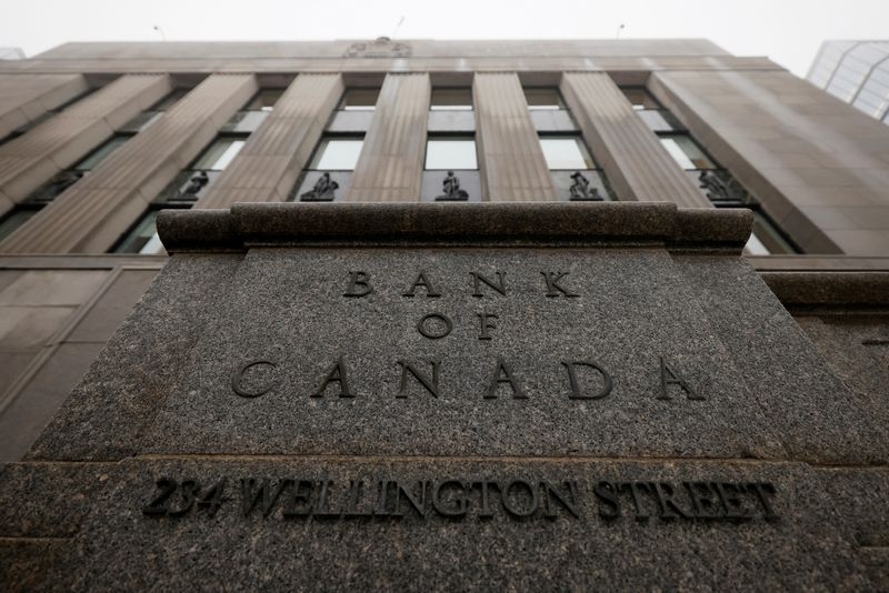 Canada-US yield spreads turn a corner on trade war bets