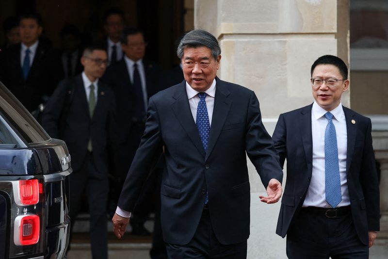 US, China reach deal to ease export curbs, keep tariff truce alive