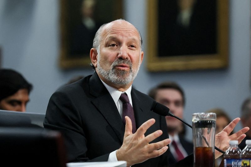 35% tariff on Canada still in the cards, Lutnick says