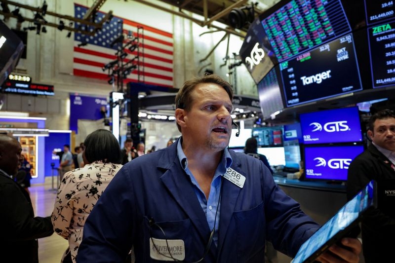 Tech shares lift Wall St futures on tariff exemption hopes