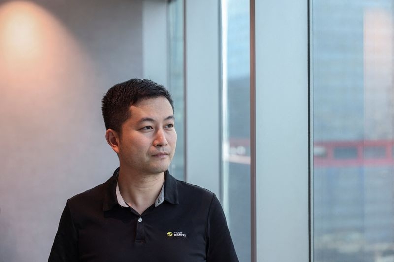 Online broker Tiger to double Hong Kong headcount, targets offshore China wealth