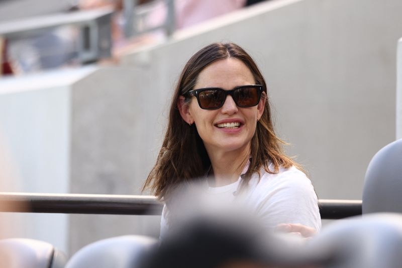 Jennifer Garner's baby food company confidentially files for an IPO, sources say