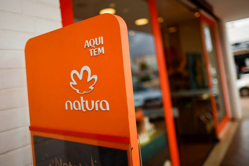 Brazil cosmetic maker Natura's Q1 net loss narrows by 84%