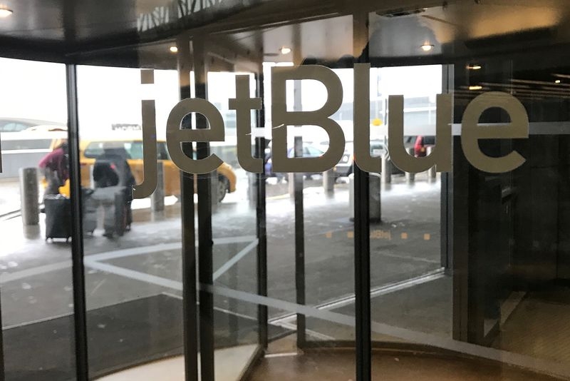 JetBlue plans new cost cuts amid weak travel demand, memo shows