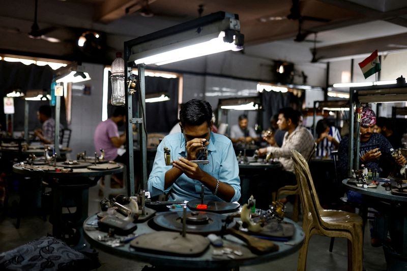 India weighs export support measures amid U.S. tariff hike, say government sources