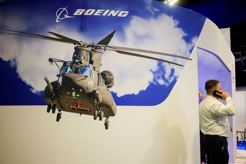 Boeing makes new contract offer to St. Louis defense workers