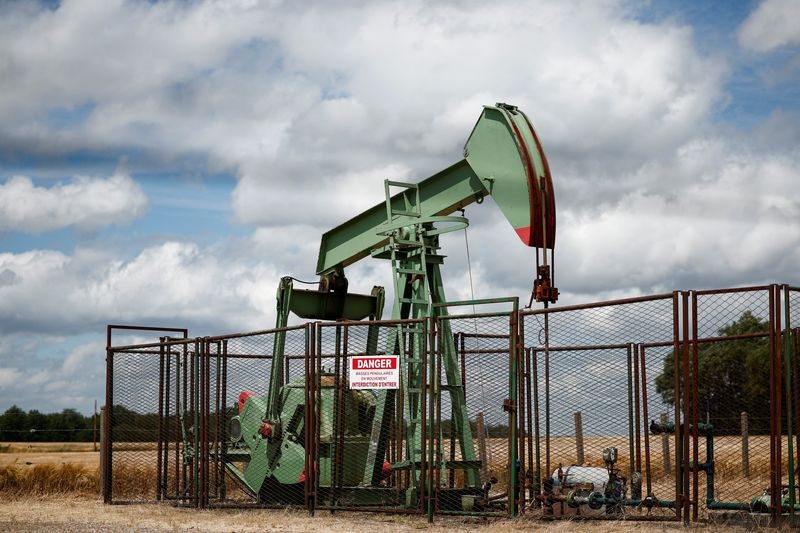 Oil edges lower as market ponders potential Russia-Ukraine peace talks