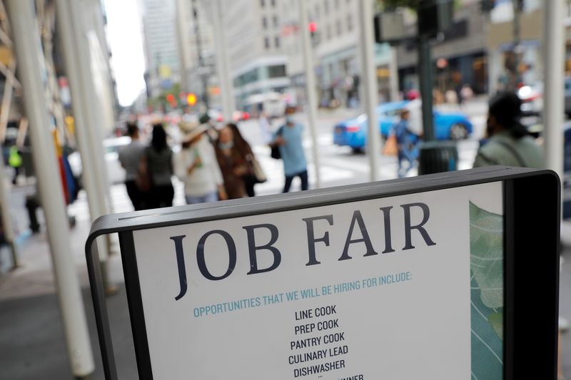 US labor market stable in mid-May; slowdown is looming due to tariffs
