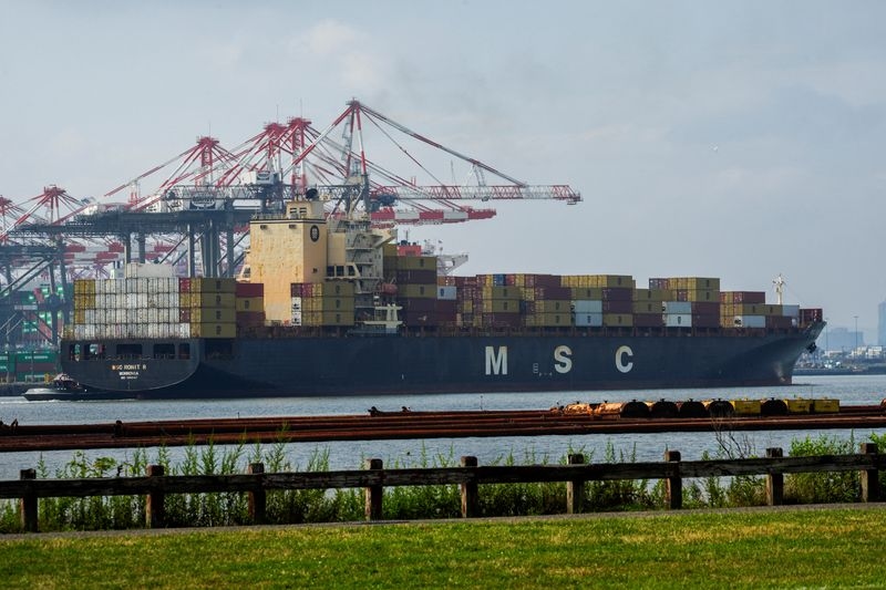 European Union awaits US follow-up on trade deal promises