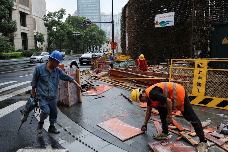 China's GDP growth set to slow, raising pressure on policymakers: Reuters poll
