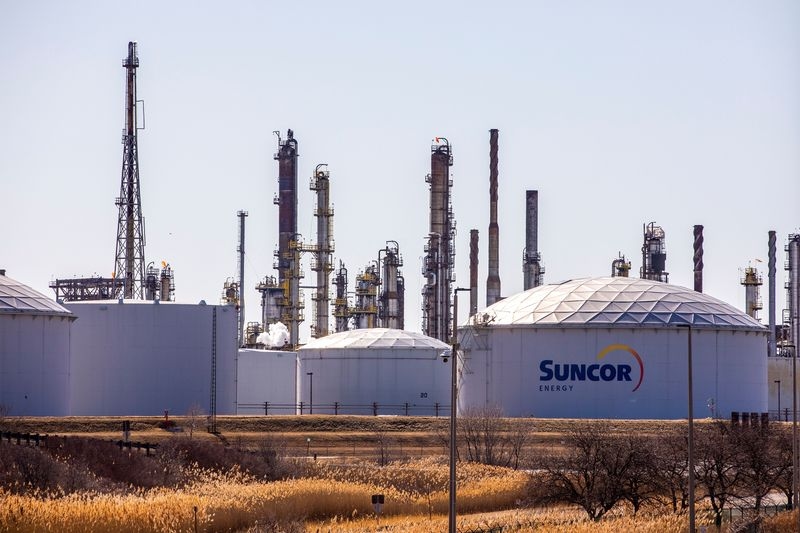 Suncor Energy tops second-quarter profit estimates