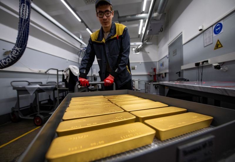 Gold vaults $3,000 in rush for safety from market, political worry