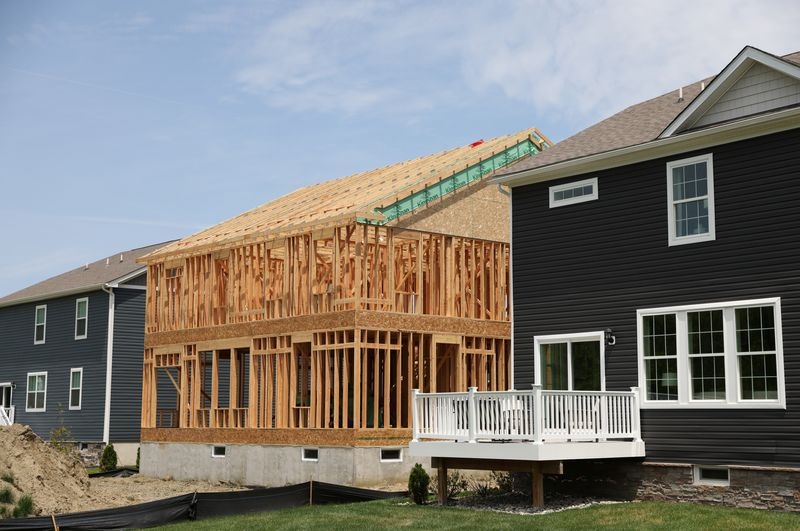D.R. Horton cuts 2025 revenue forecast on weak demand for homes