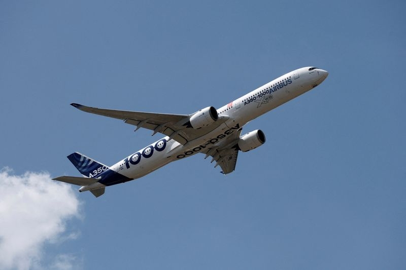 Airbus upbeat, but may have to wait for AirAsia deal