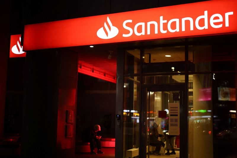 Santander to sell seven Pennsylvania branches to Community Bank