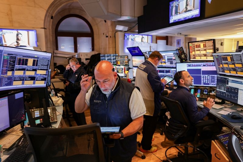 Trading Day-Buoyancy trumping uncertainty