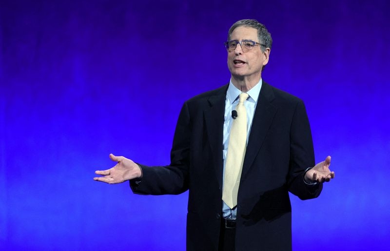 Sony Pictures extends Rothman's contract as CEO of its motion picture group