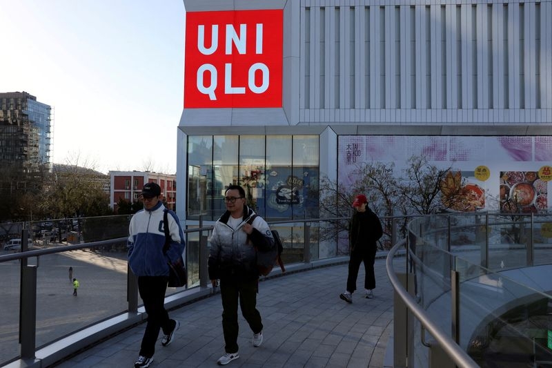 Uniqlo operator Fast Retailing seen posting 14% jump in Q2 profit as tariffs loom