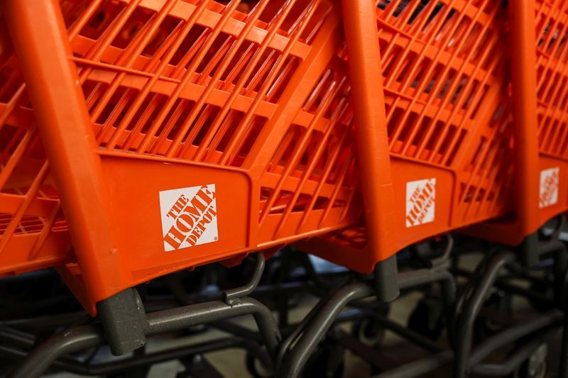 Home Depot beats quarterly sales estimates on stable demand