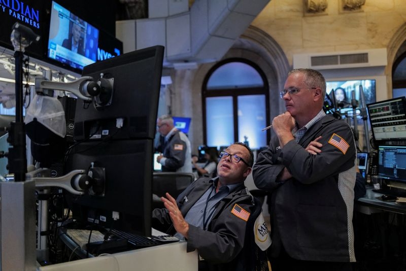 Trading Day: Whirlwind fades, calm returns