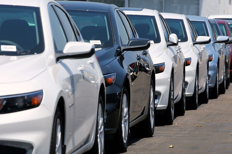 US auto sales rate plunges in May after pre-tariff rush fades