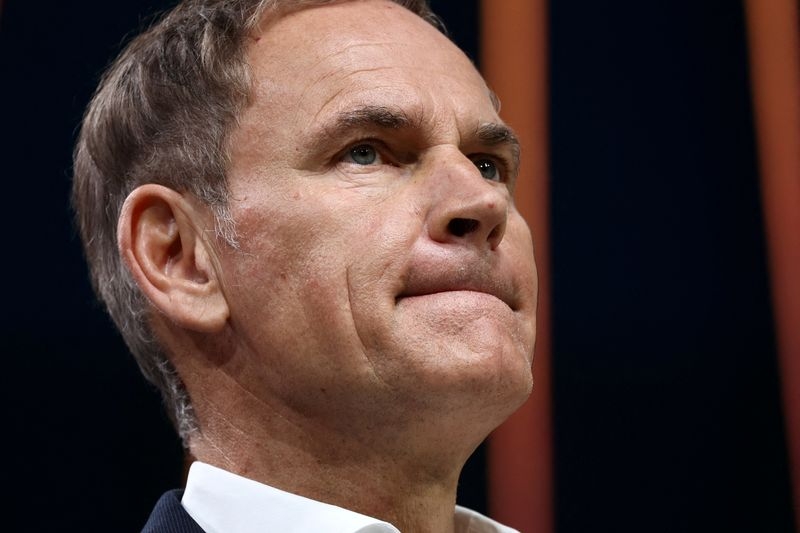 Frustrated Porsche investors call for CEO Blume to drop dual Porsche-VW role