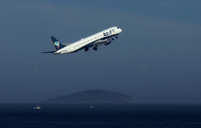 Brazil government not considering specific aid for airline Azul, minister says