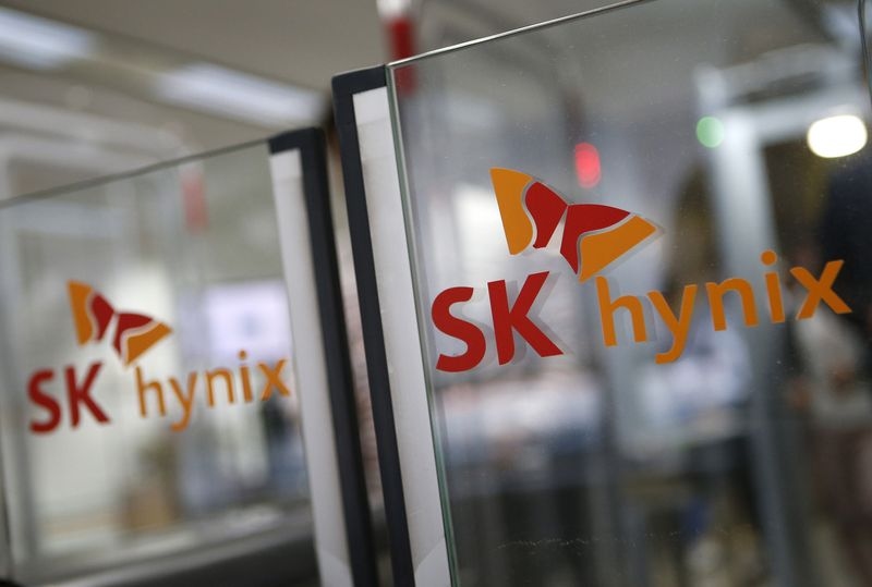 Shares in South Korean chipmaker SK Hynix tumble on US tariffs