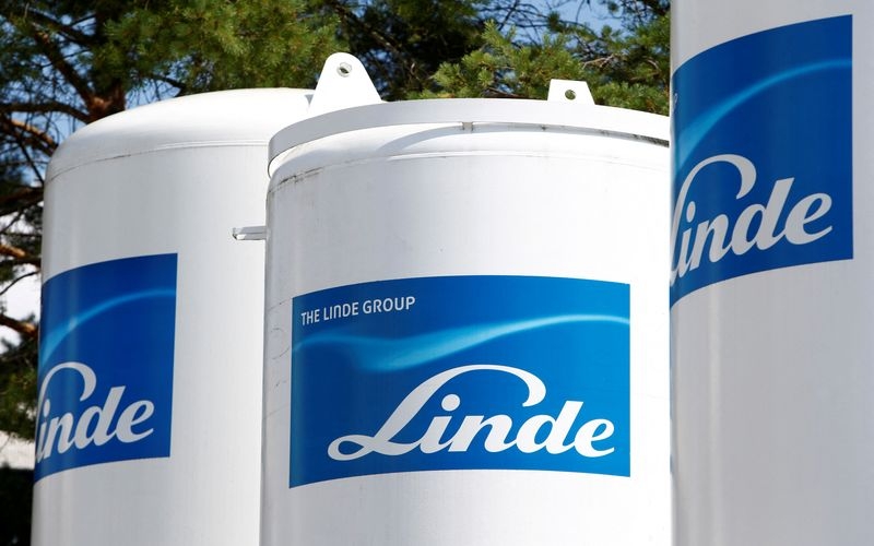 Linde sees slower 1st quarter earnings on unfavourable currency effect