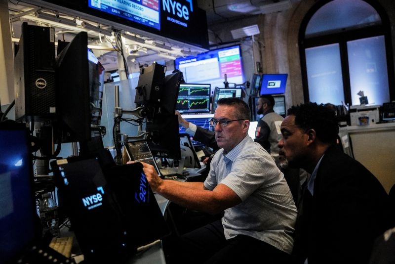 Trading Day: Markets 'run it hot'