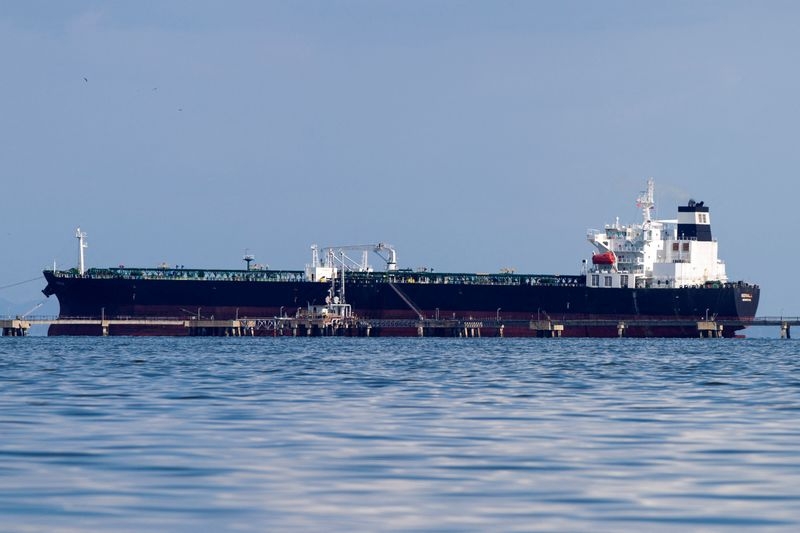 Oil prices inch up as U.S. bans Chevron from exporting Venezuelan crude