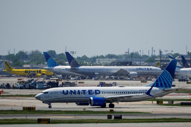 US airlines want FAA to delay secondary flight deck barrier requirement