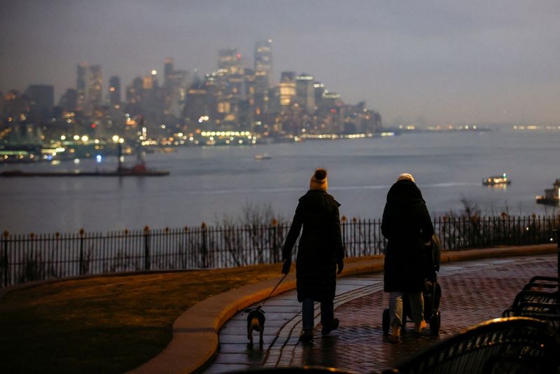 Drop in job-finding rate, rise in time out of work could signal recession ahead, SF Fed paper says