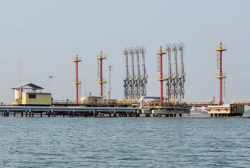 Lower oil prices could sink Ecopetrol's full-year profits by $2.8 billion, president warns