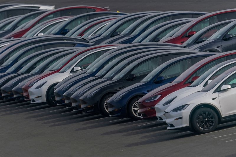 US taps Apple exec to serve as top auto safety regulator