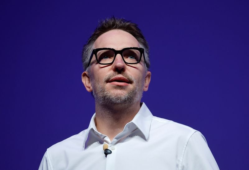 LinkedIn CEO to take over Office, more AI duties in Microsoft executive shuffle